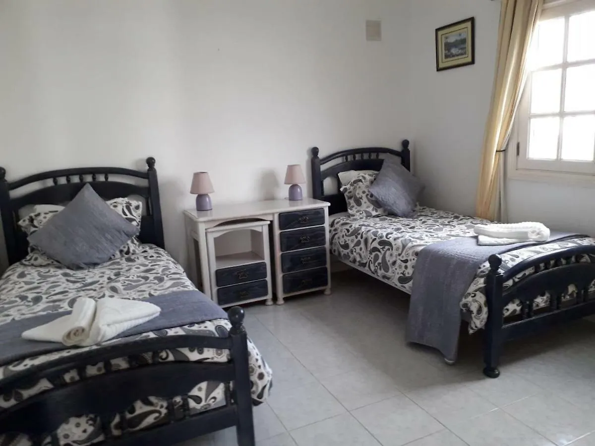 No.7 Villa Nova , Av. Francia Puerto del Carmen  Spagna